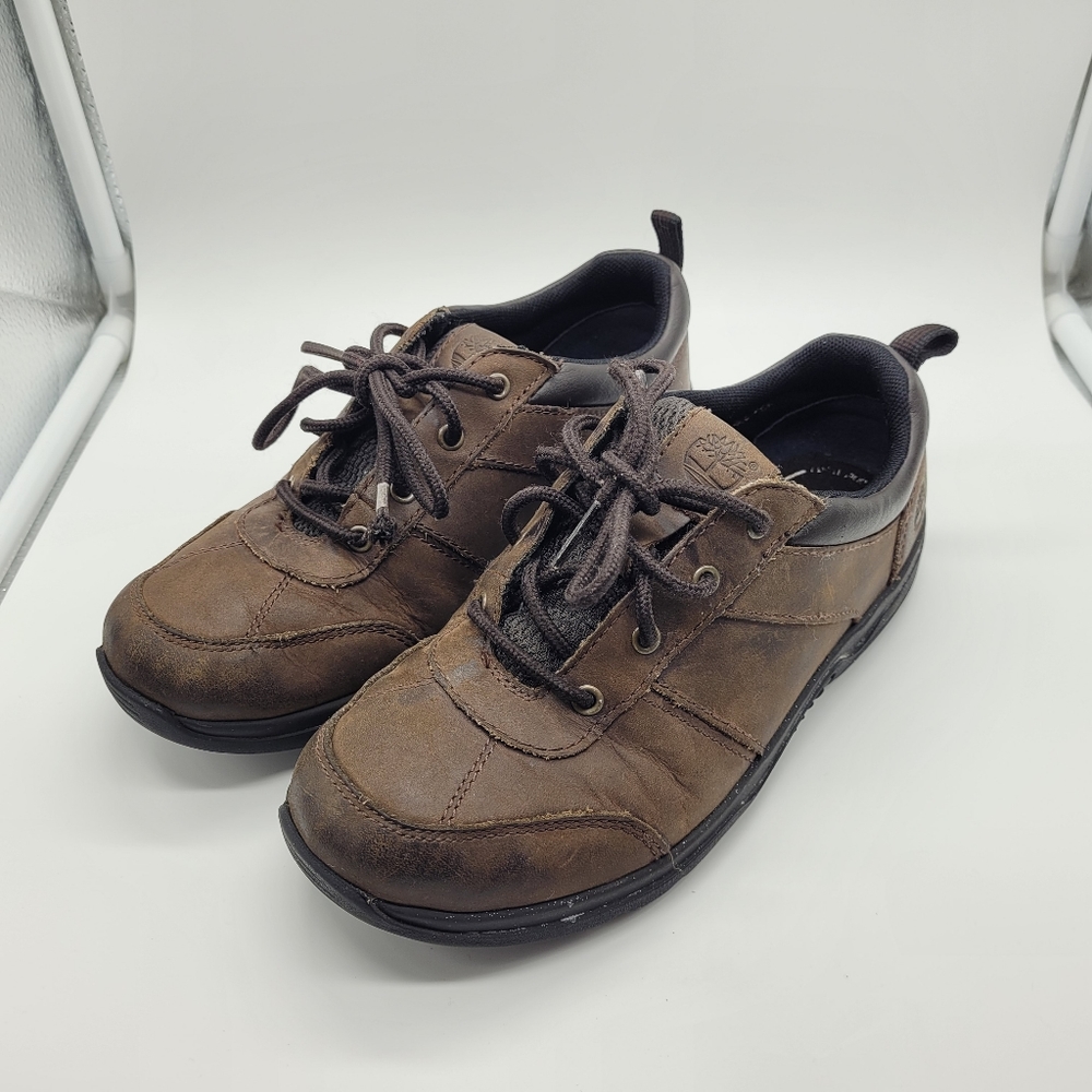 Timbland Brown Leather Shoes Boys Size 3.